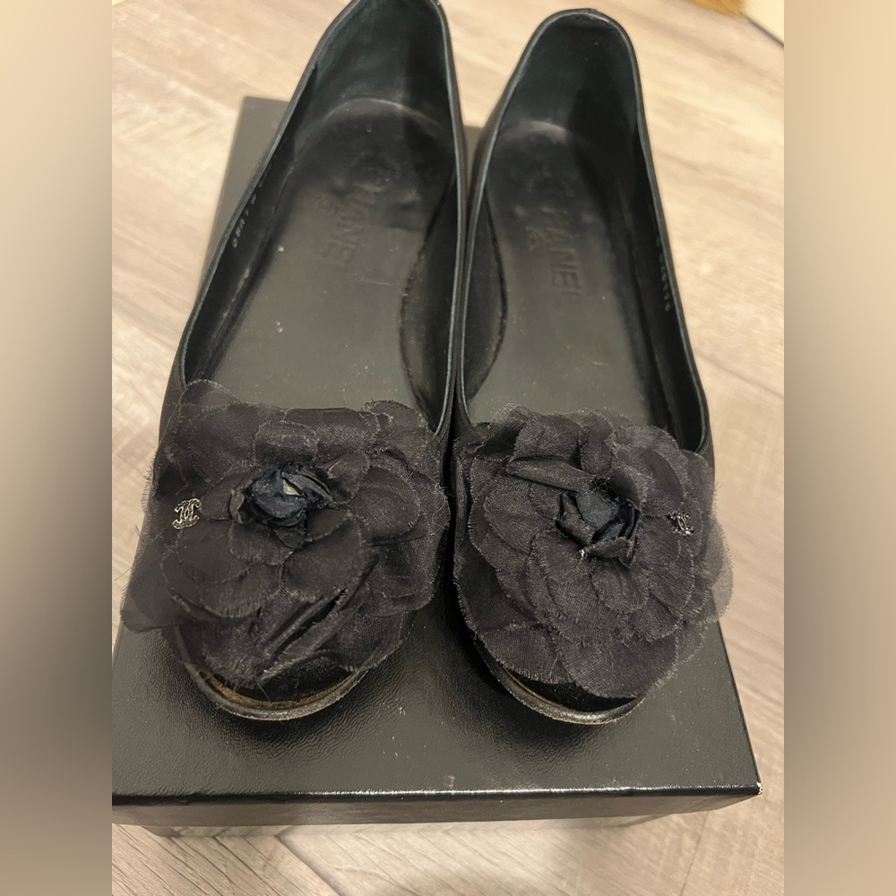 Chanel Ballet Flats Floral Black Satin Size 36 Made in Italy